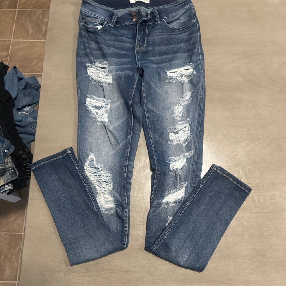 Jeans - Picture 9 of 16
